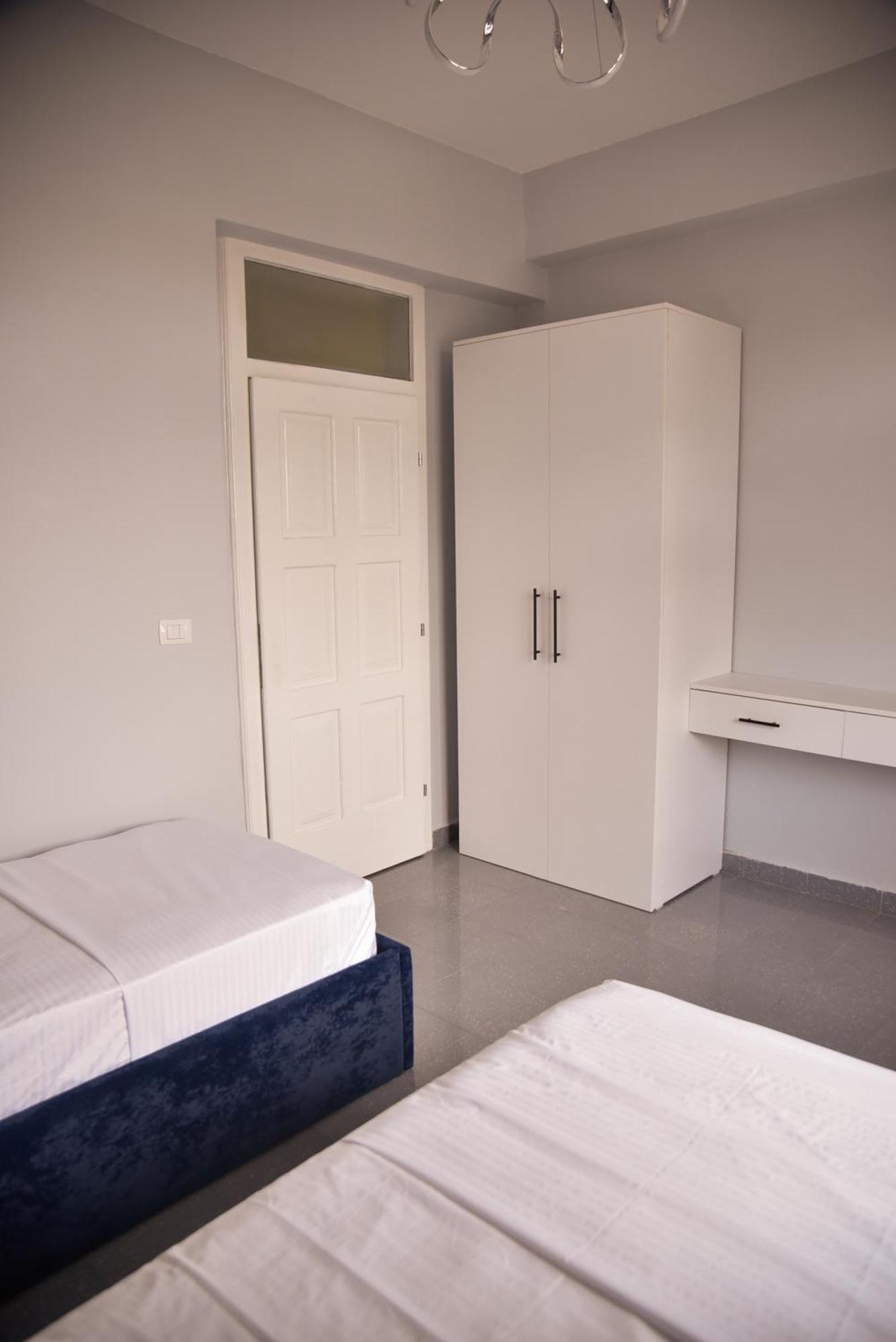 City Center Inn Shkodër エクステリア 写真