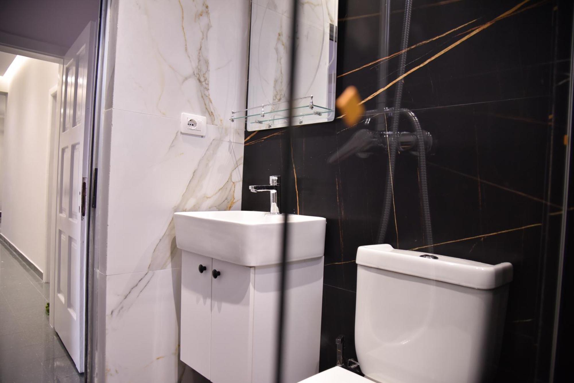City Center Inn Shkodër エクステリア 写真